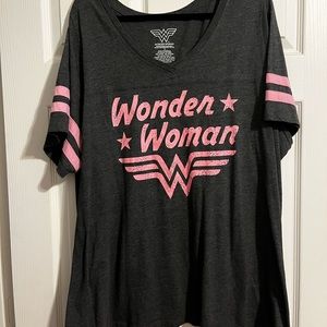 Wonder Woman v-neck T-shirt